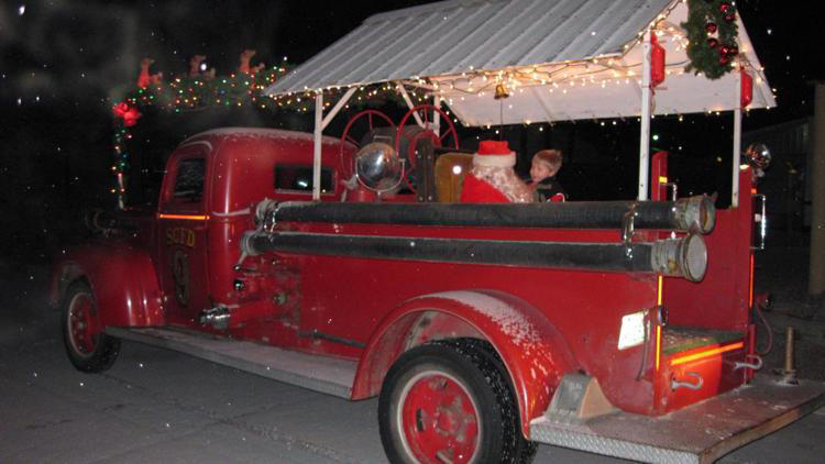 Spokane County Fire District 9 announces Santa float schedule