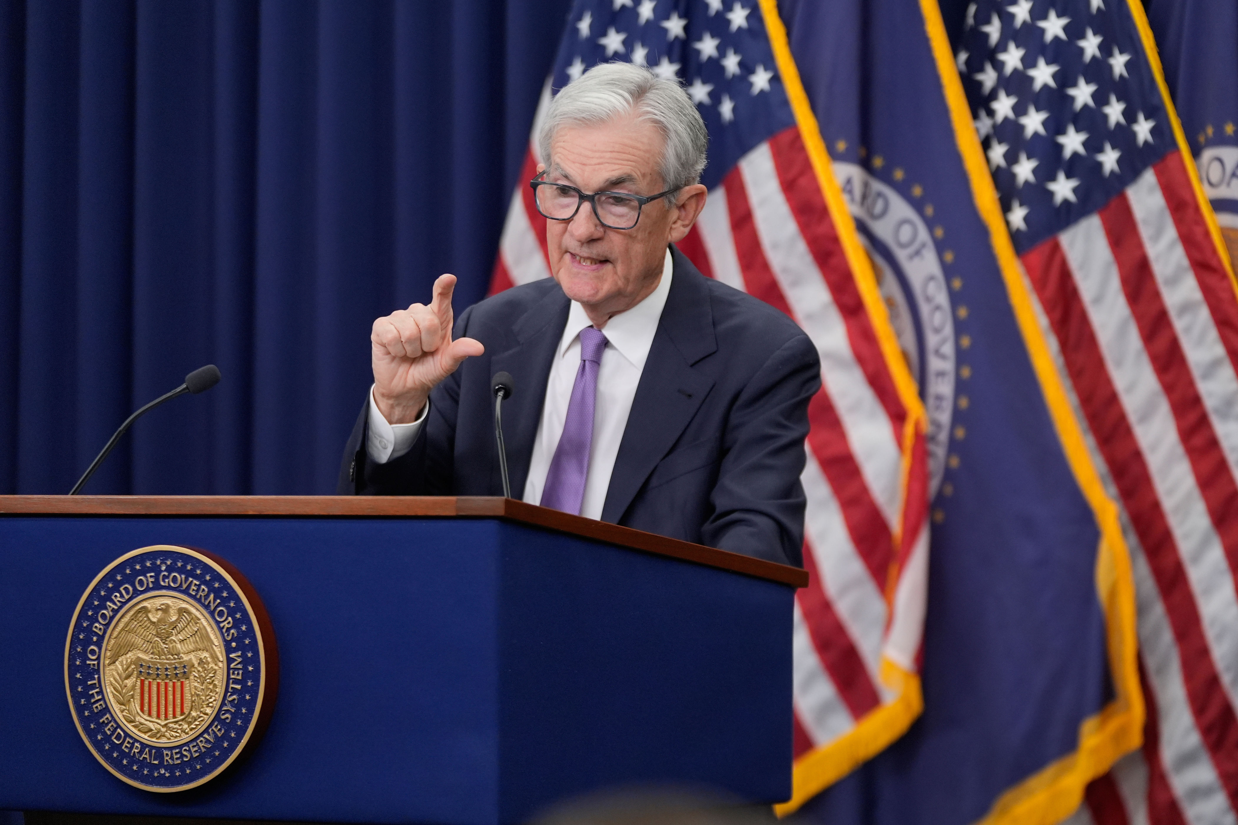 Fed increasingly divided over December rate cut despite Trump pressure