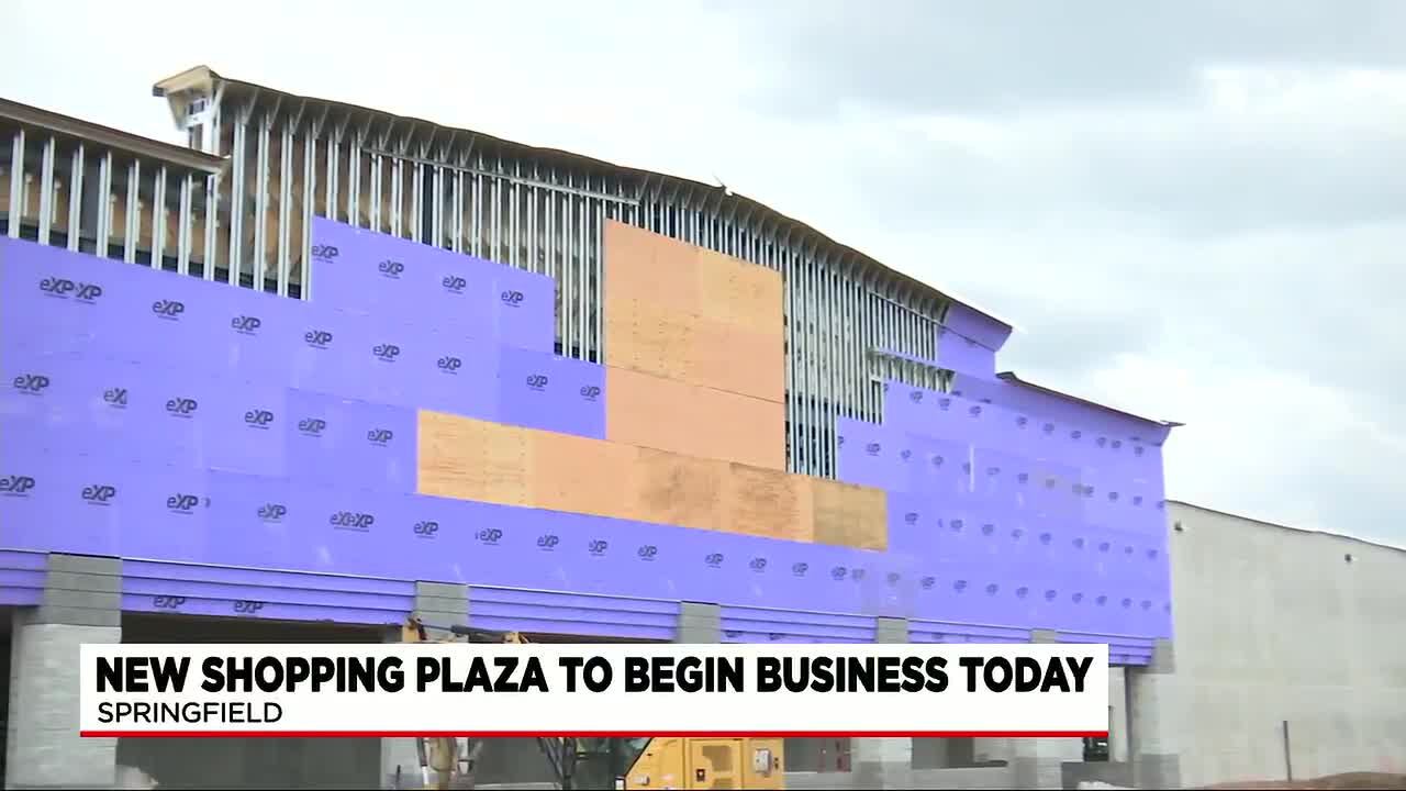 First business set to open at Springfield Crossing