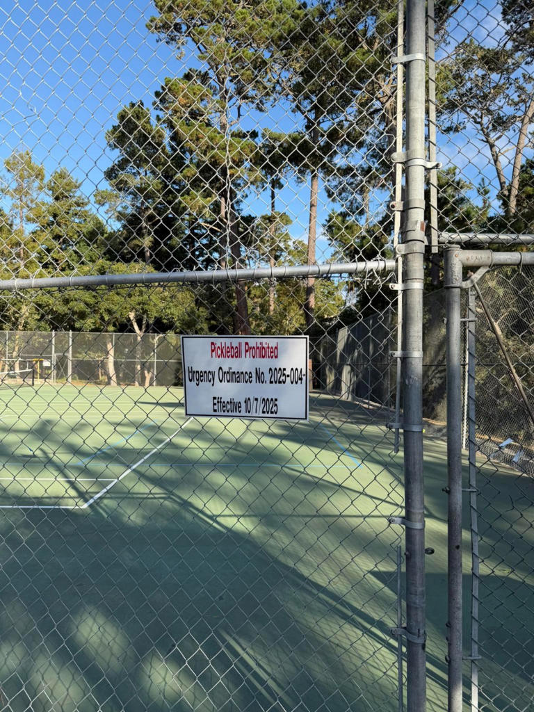 Wealthy California town votes to ban pickleball over annoying popping noise