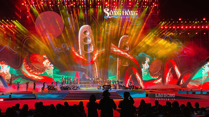 Festival sông Hồng 2025 khai màn rực rỡ tại Lào Cai