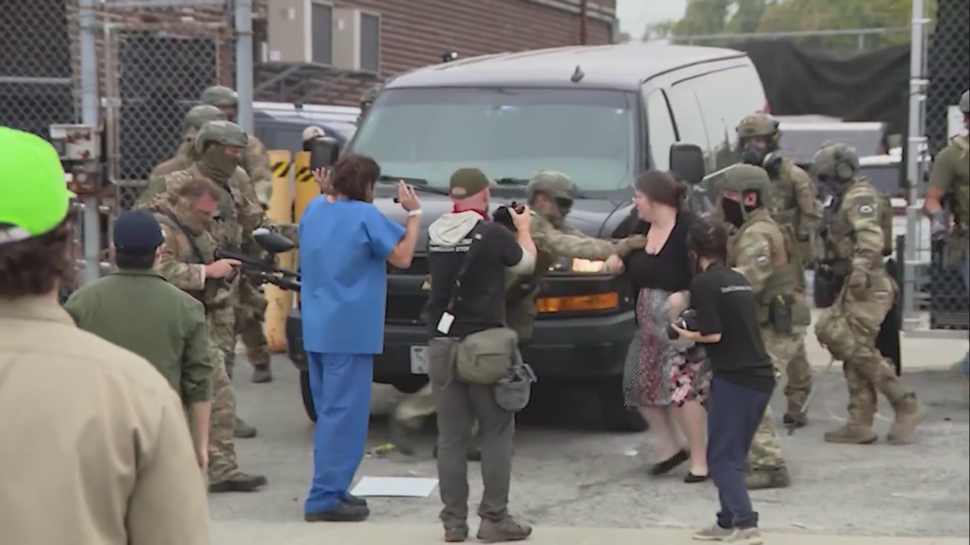 Appeals court pauses order restricting use of force by immigration ...