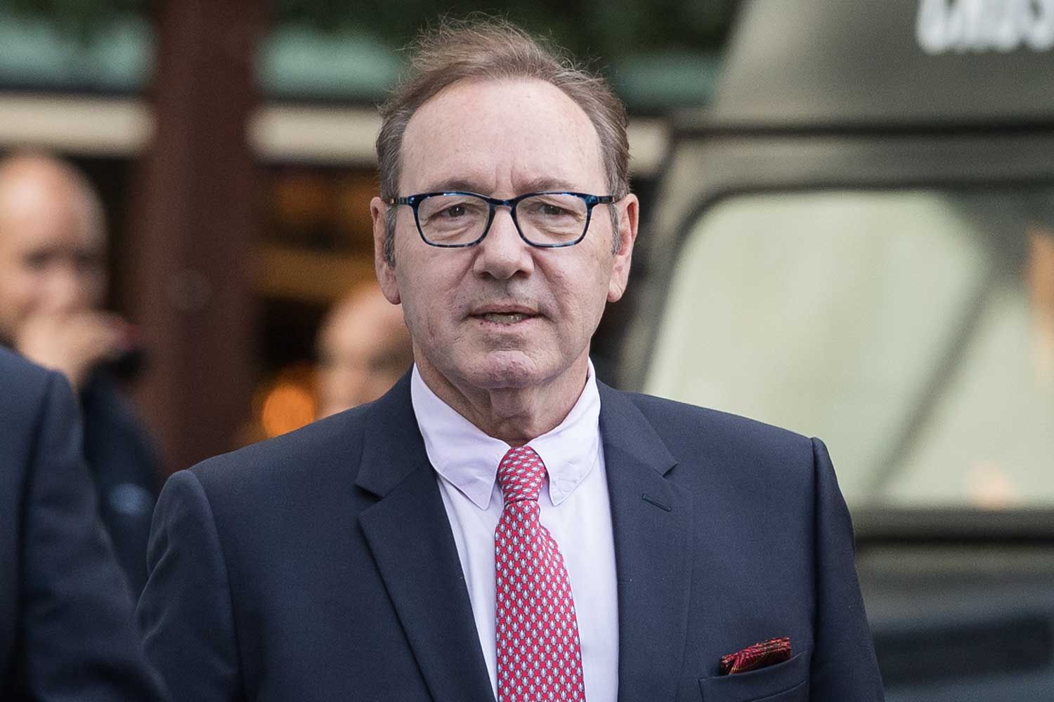 Kevin Spacey admite estar sin hogar tras el escándalo de agresión sexual que provocó su cancelación: «Voy donde hay trabajo».