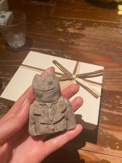 沖縄で作った「器用な彼女のシーサー」に対して「俺のシーサー」は