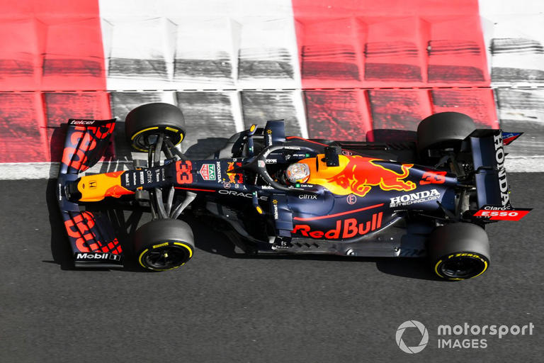 Verstappen may opt to change his F1 race number – if rules permit it