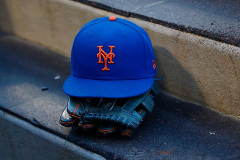 ANAHEIM, CALIFORNIA – AUGUST 2: A detail view of a New York Mets logo on a hat prior to a game against the Los Angeles Angels at Angel Stadium of Anaheim on August 2, 2024 in Anaheim, California.