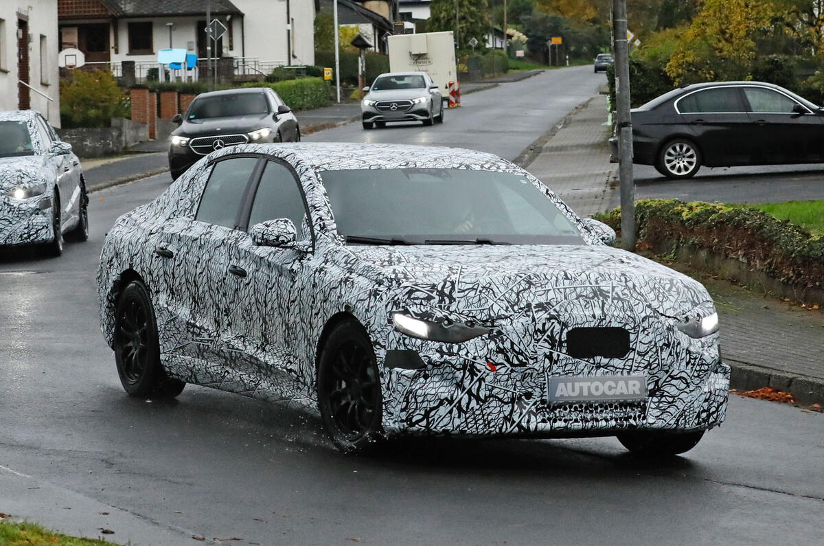 Mercedes, sta arrivando la nuova Classe E elettrica: sostituirà la ...