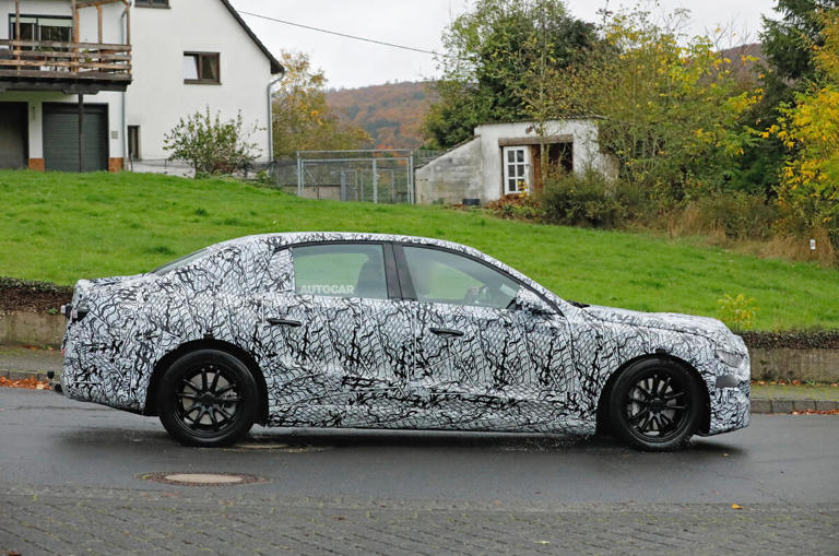 Mercedes, sta arrivando la nuova Classe E elettrica: sostituirà la ...