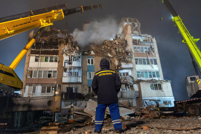 «Un montaje turbio» de Trump y Putin sobre Ucrania, afirma un exministro británico.