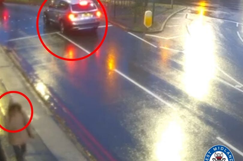 BMW driver and pedestrian wanted after Solihull Range Rover crash ...