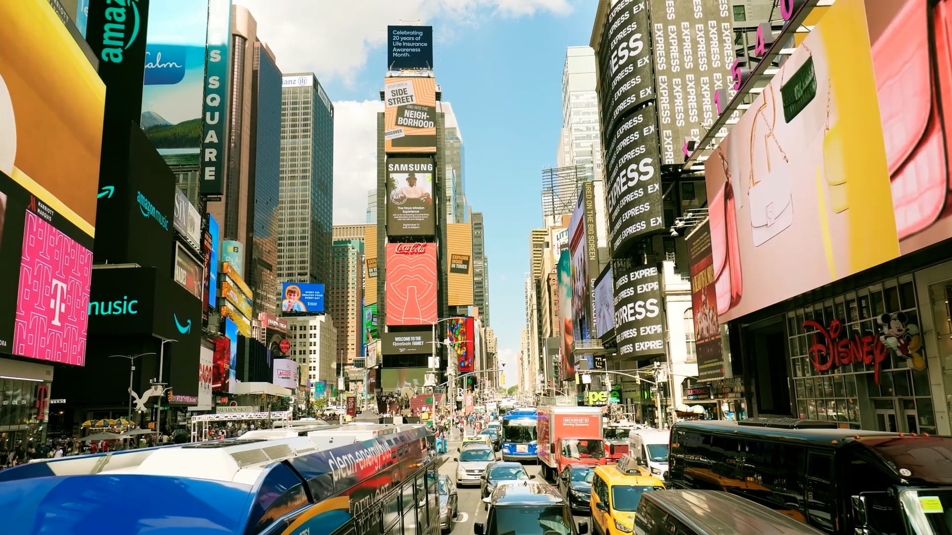 Times Square by Drone: A Bird's-Eye View of NYC - Worldwide