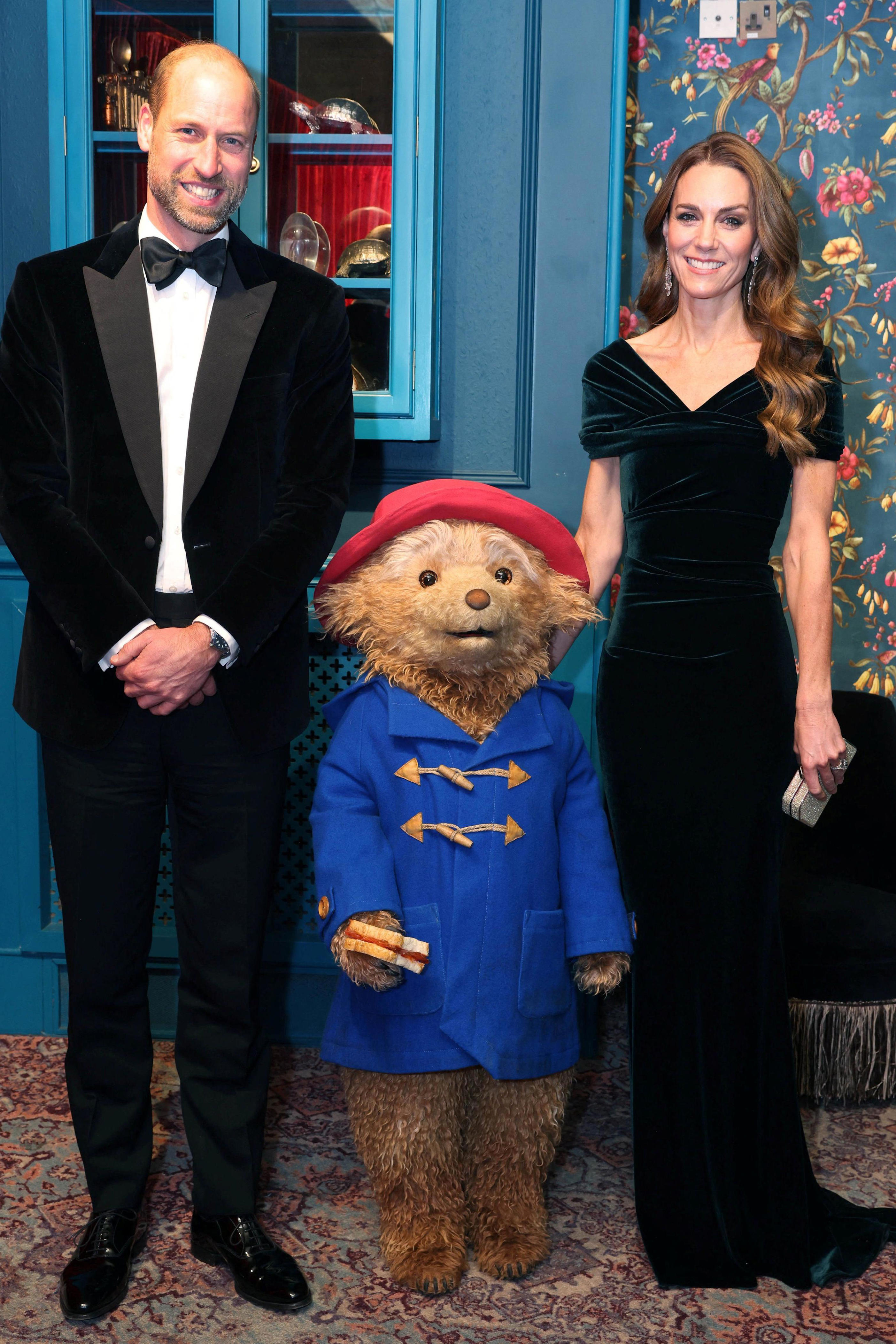 William and Catherine meet Paddington at Royal Variety Performance