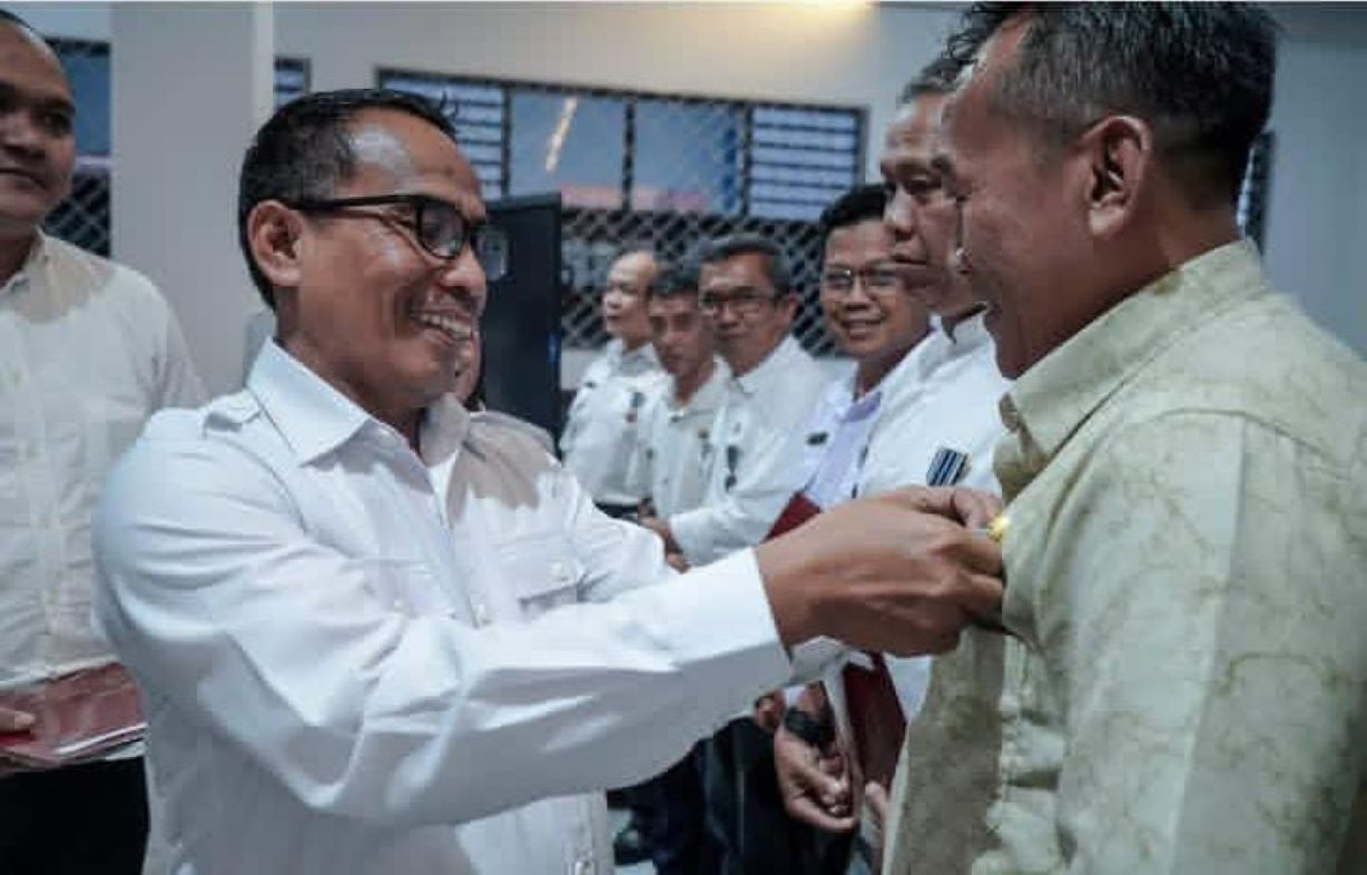 AA1QOBNi Pembinaan Kepala Sekolah Kadisdik Jabar: Sekolah Harus Bersih dan Nyaman untuk Mendidik Orang-Orang