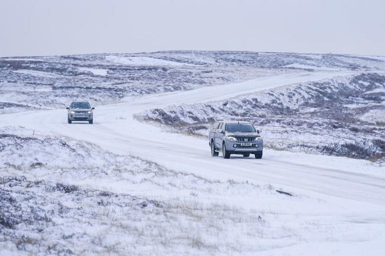 UK weather: Temperatures plummet to -11C as ice warning remains