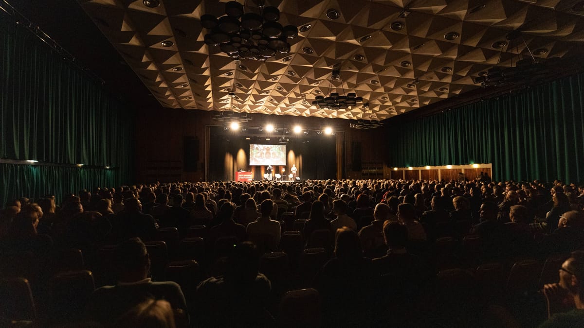 Veranstaltung in der Stadthalle Köln (Symbolfoto): Die Planungen für das neue Jahr laufen auf Hochtouren. (Quelle: IMAGO/Bonn.digital /imago)