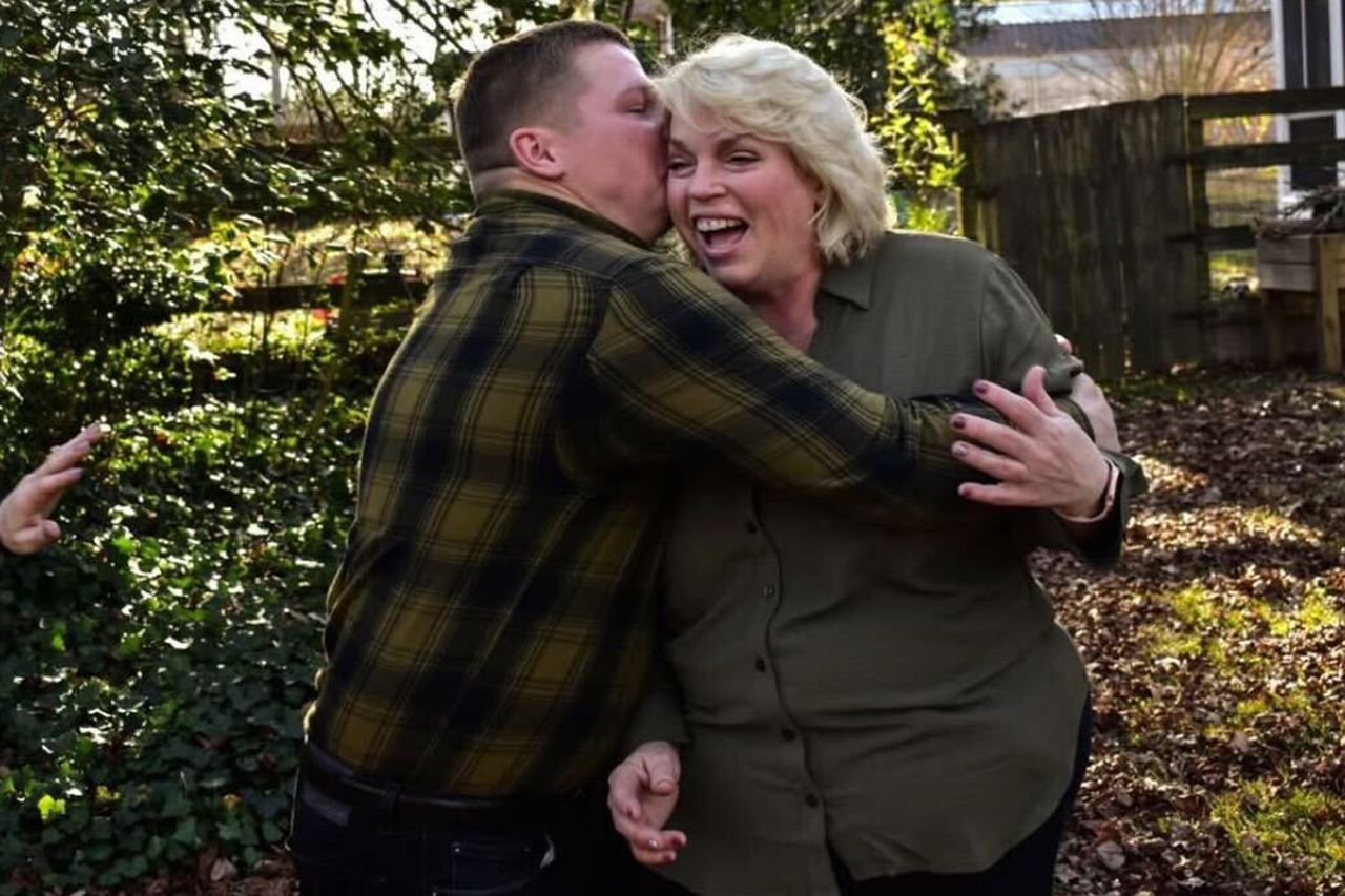 “Sister Wives” Star Janelle Brown Mourns the Death of Close Friend(02)