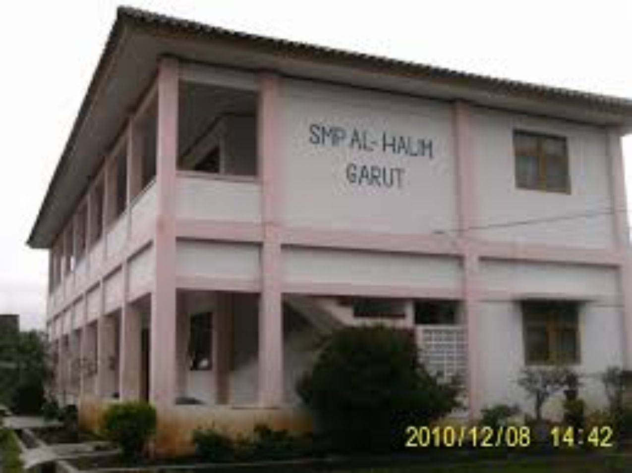 AA1QOzve 5 SMP Terbaik di Tarogong Kaler: Pilihan Ideal untuk Pendidikan Berkualitas