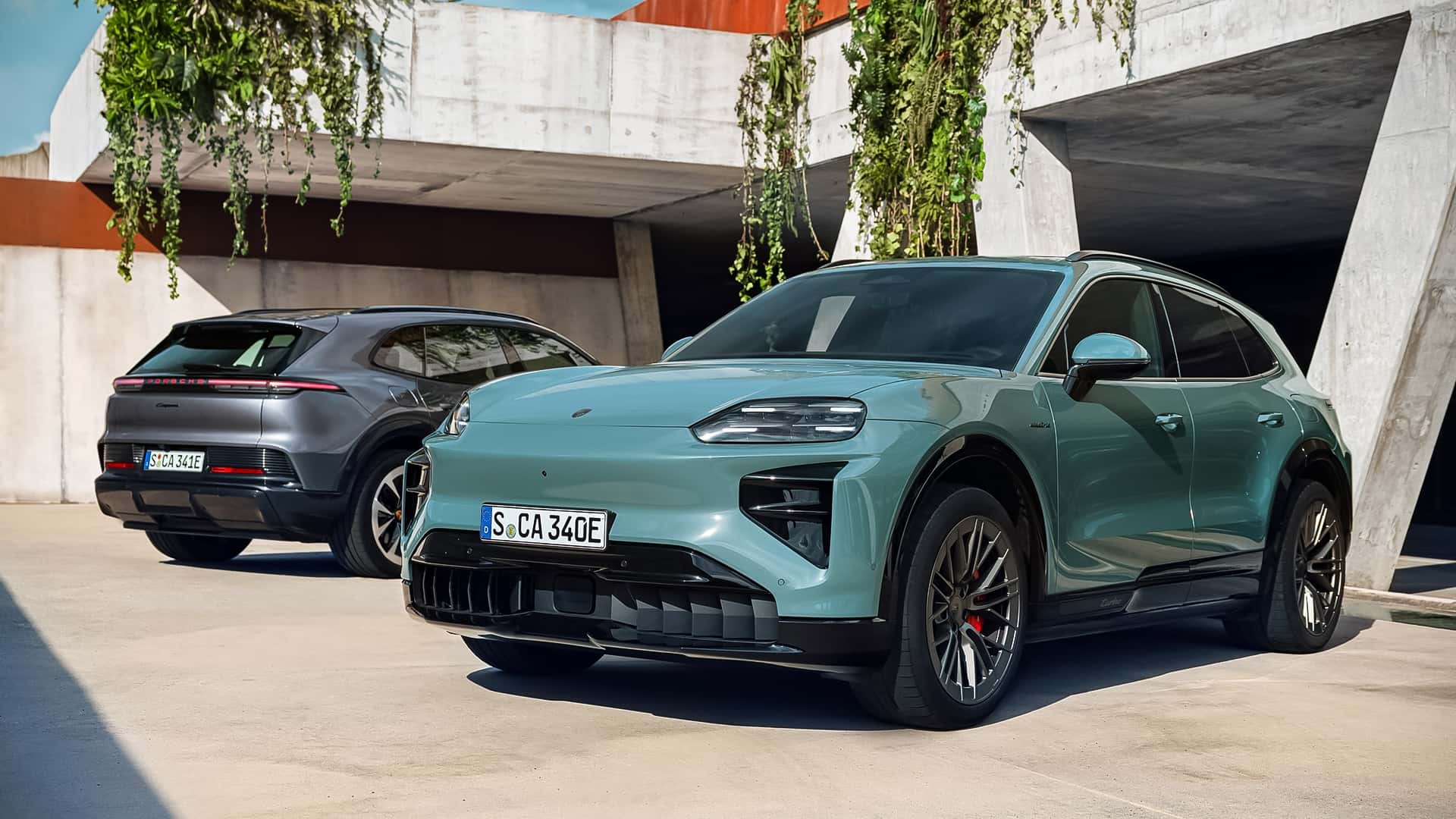 Porsche Cayenne Electric and Porsche Cayenne Turbo Electric