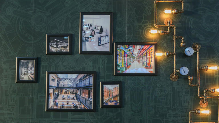 Wall art arrangements that make small spaces feel intentional
