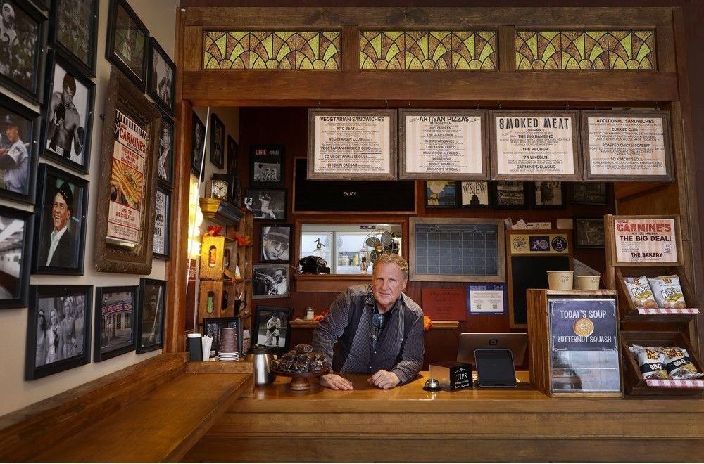 Hum: Aside from arugula in the smoked meat sandwich, Uncle Carmine's ...