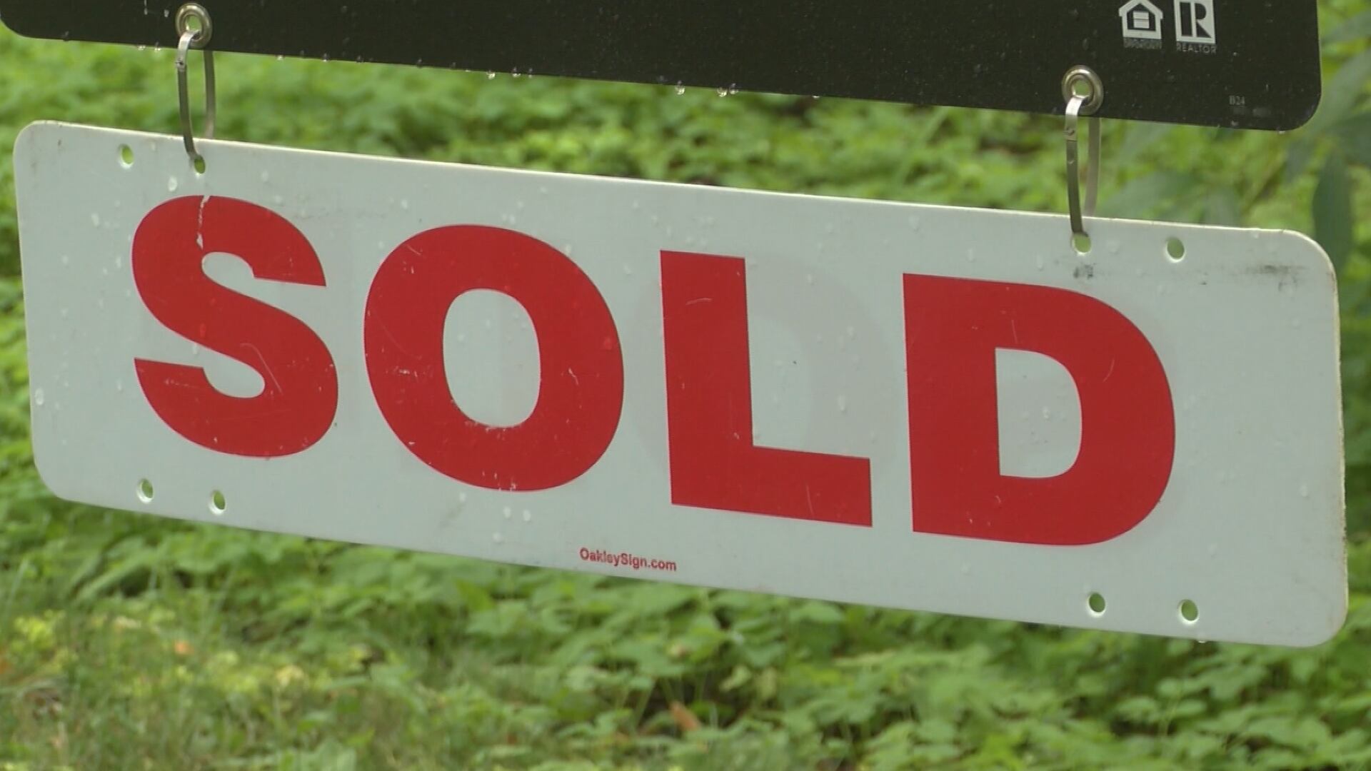 Wisconsin home sales rise, so do prices