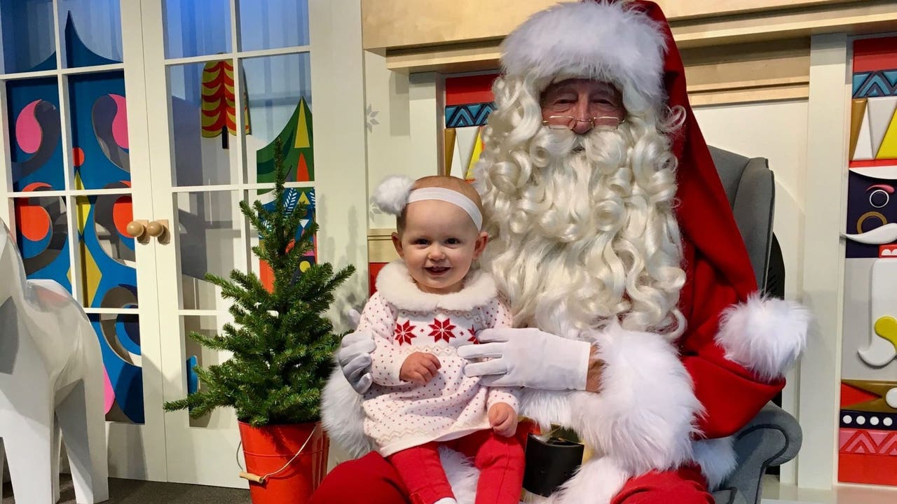 Downtown Seattle Nordstrom removes Pine Street Santa, shifts holiday ...