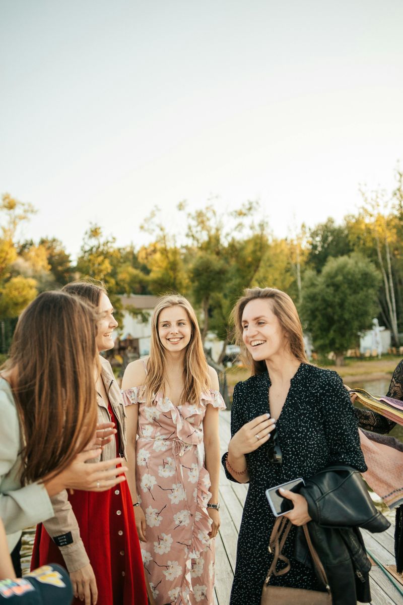 10 Subtle Traits That Make You Instantly More Approachable