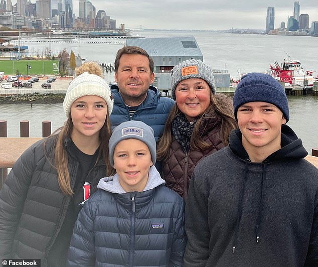 JetBlue pilot who was father-of-three died hours after eating burger ...