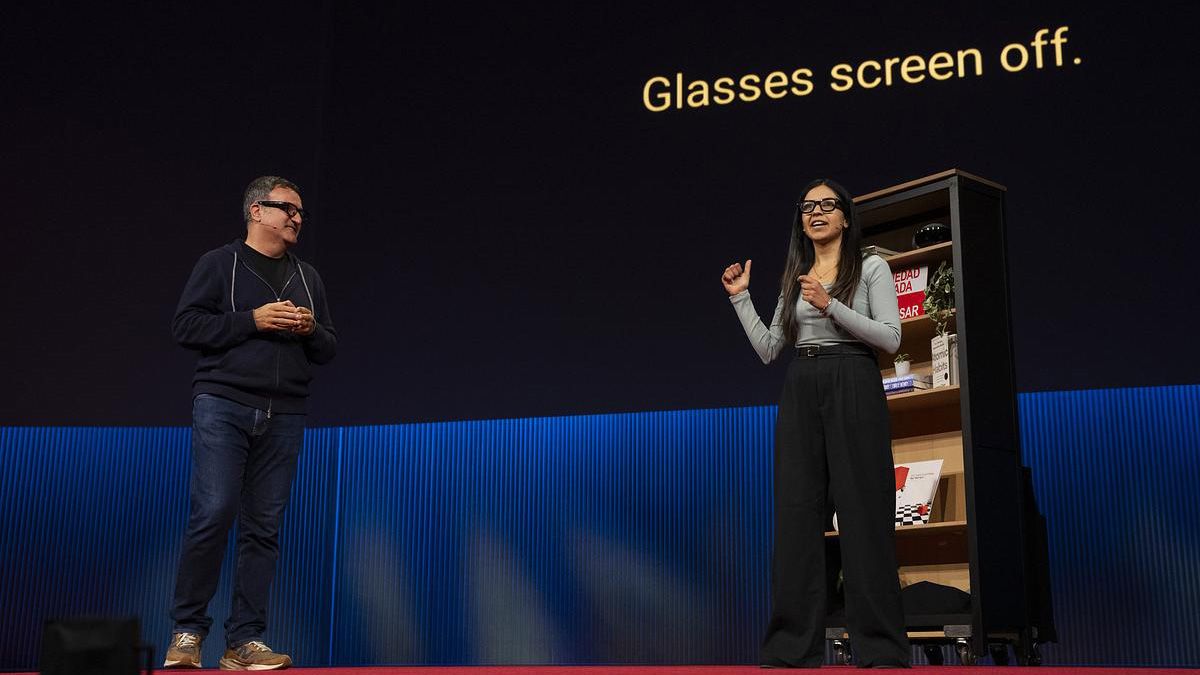 Leaked details on Samsung's XR Smart Glasses: Transition lenses & built ...