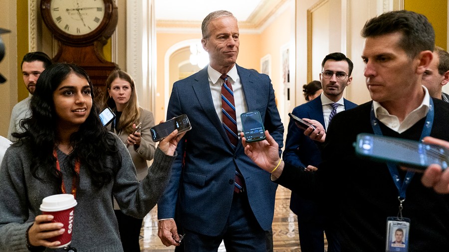 House push to overturn $500,000 cell phone litigation provision hits ...