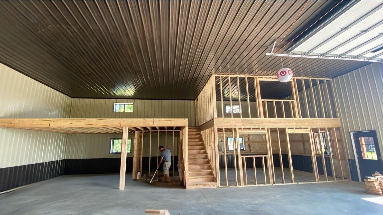 Interior Framing of a Post-Frame Building in Full Time-Lapse