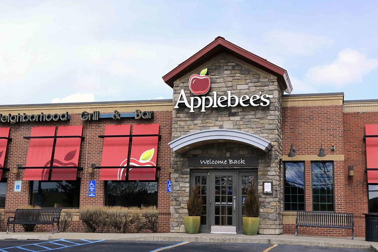 Applebee #39 s Brings Back A Southern Inspired Side And Introduces A