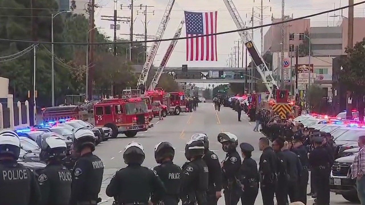 Procession for fallen police officer