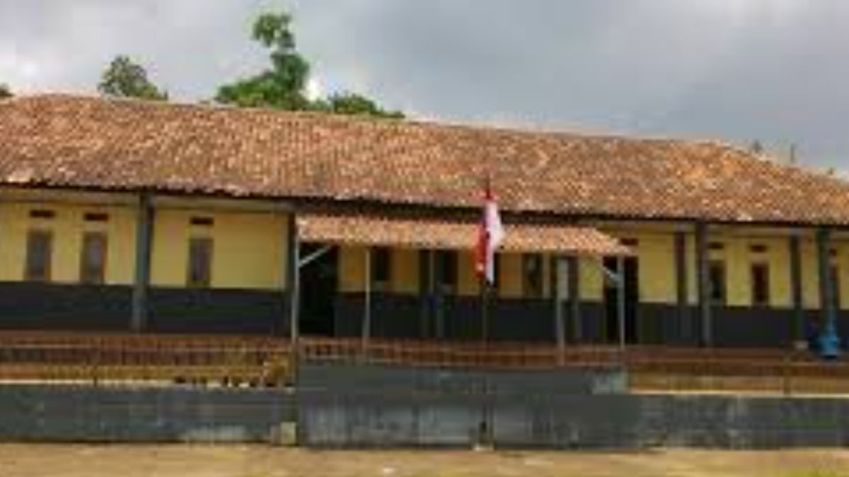 AA1QQDRm SMPS Plus Arafah Cendekia: Sekolah Swasta Berakreditasi B dengan Fokus pada Karakter dan Prestasi di Garut