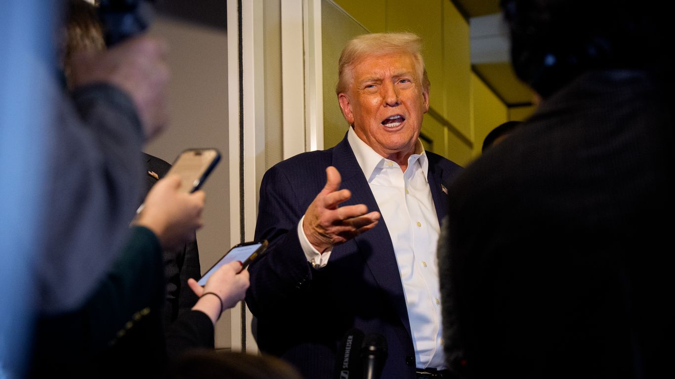 Thousands of air traffic controllers left out of Trump's shutdown bonus ...