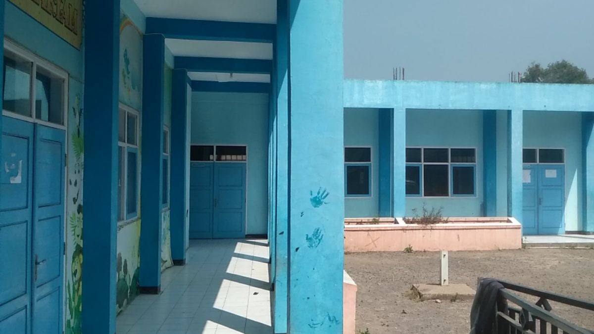 AA1QQMX6 SMP Plus Ar-Rohmat: Sekolah Islami Berakreditasi B di Tarogong Kaler