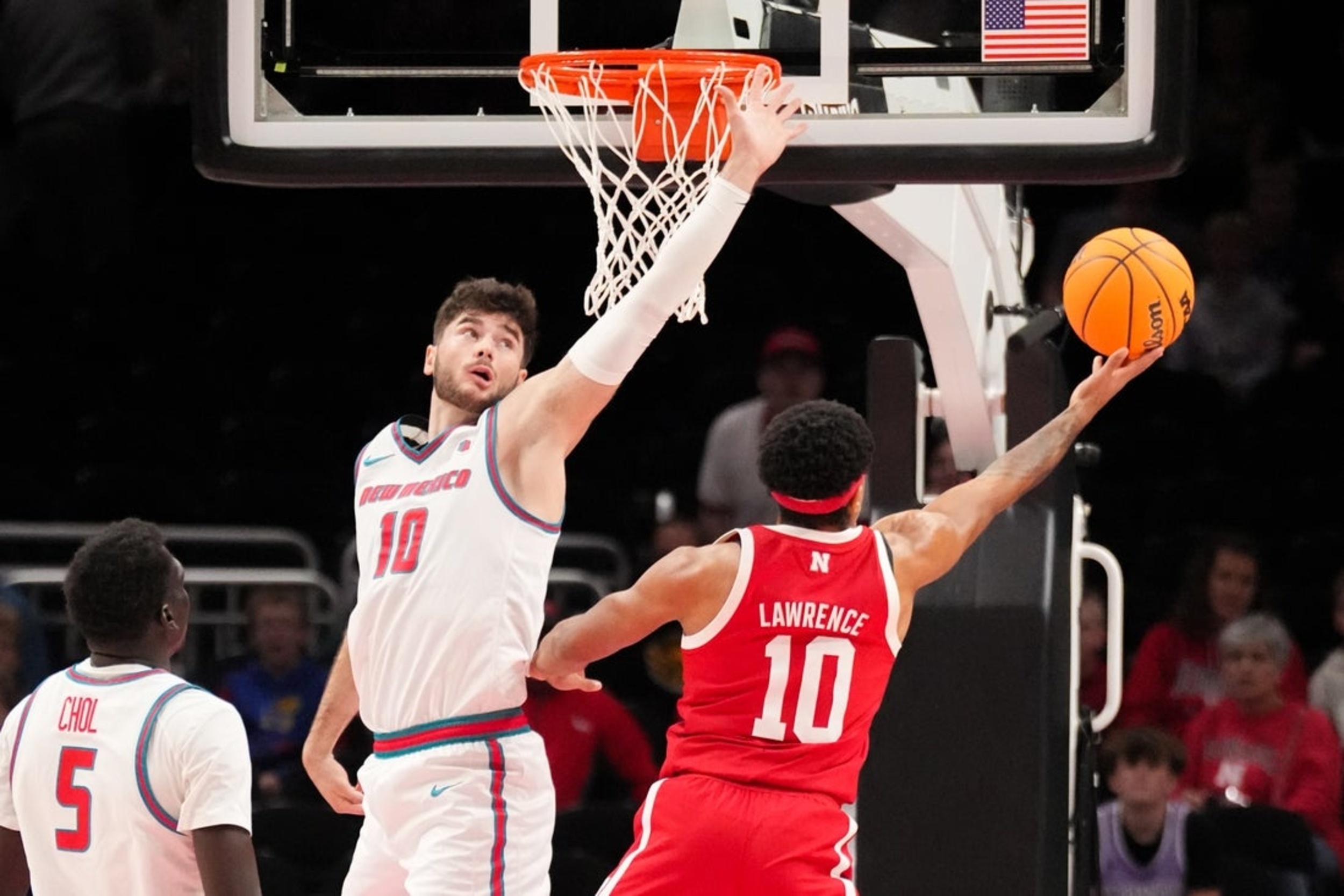 Jamarques Lawrence, Nebraska extend nation's longest win streak