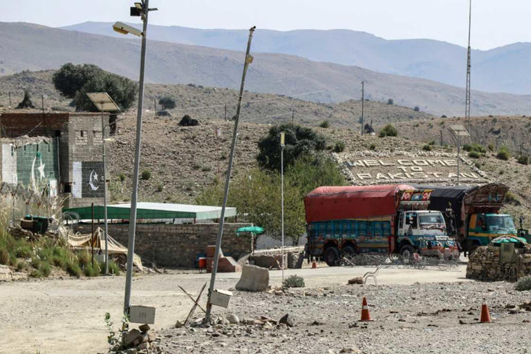 Афганистан зависит от рынка Пакистана и его морского доступа, в то время как Исламабад хочет, чтобы афганский транзит достиг Центральной Азии. Фото: - / AFP/Источник файла: AFP