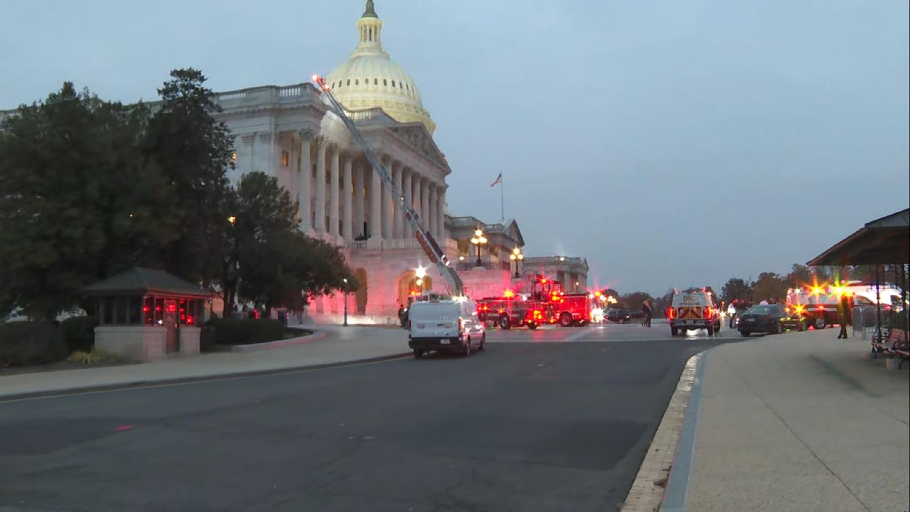 DC officials investigate small fire in tunnel between office building ...
