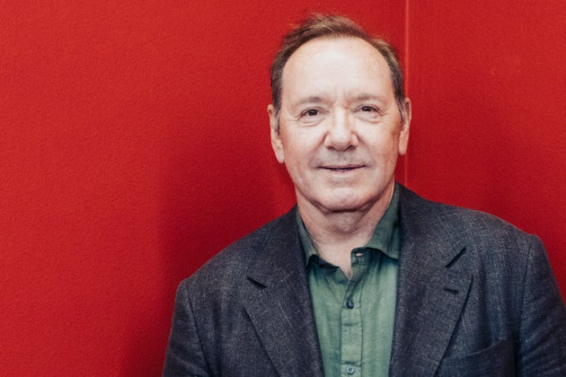 Kevin Spacey afirma estar sin hogar tras la batalla legal por las acusaciones de abuso sexual.