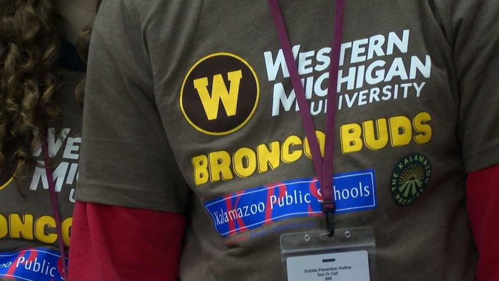 'Bronco Buds' introduces Kalamazoo students to Western Michigan ...
