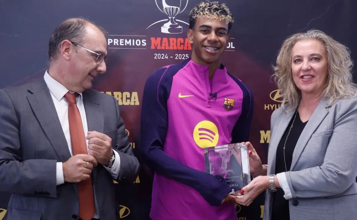Lamine Yamal recibe un reconocimiento especial tras su temporada en el Barcelona, ​​por delante de Kylian Mbappé del Real Madrid.