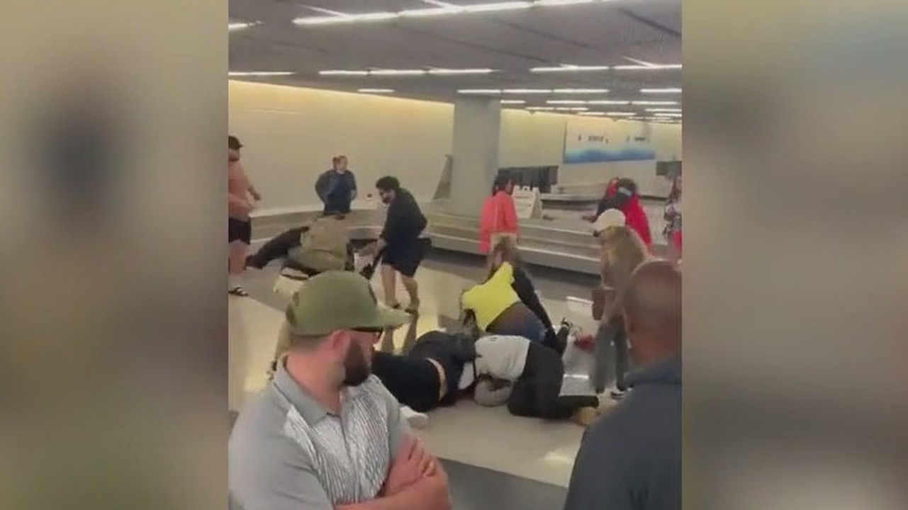 New US campaign launched to address unruly flight passngers