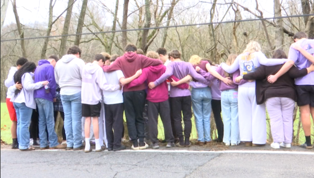 Community comes together to remember West Virginia teen killed in crash