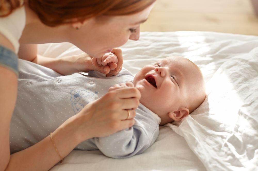 AA1QR8Io Fase Babbling Kunci Pengembangan Bahasa Bayi