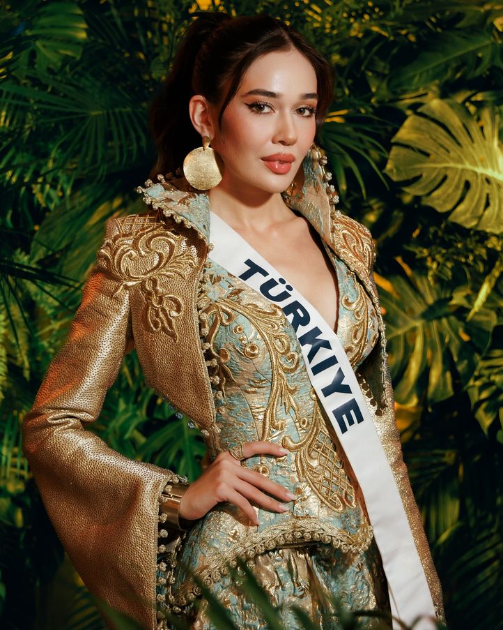 Aptal güzel kraliçe seçildi