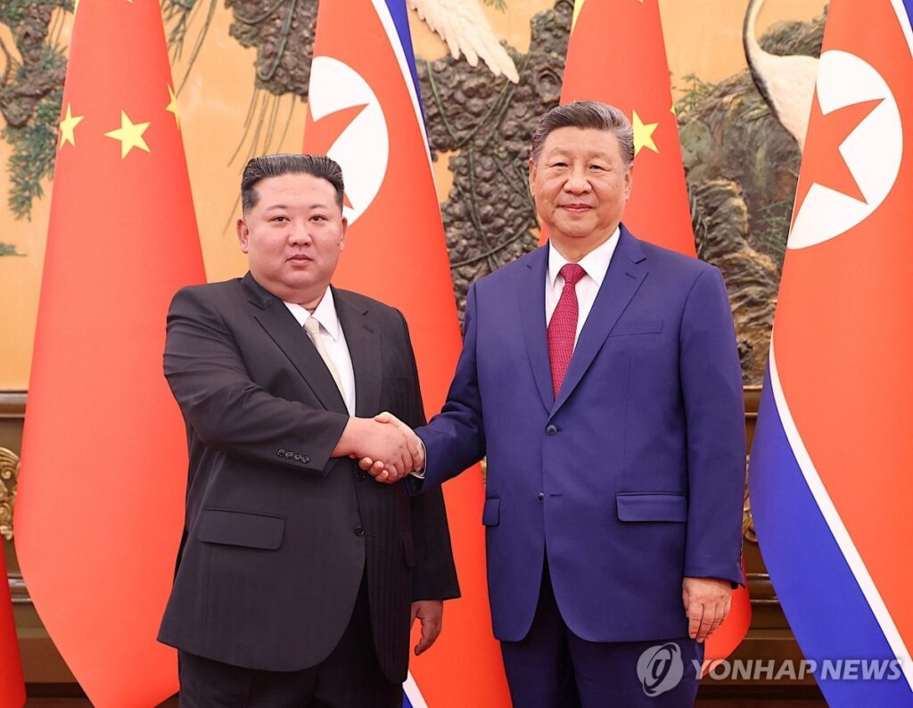 김정은 북한 국무위원장과 시진핑 중국 국가주석 / 출처 : 연합뉴스