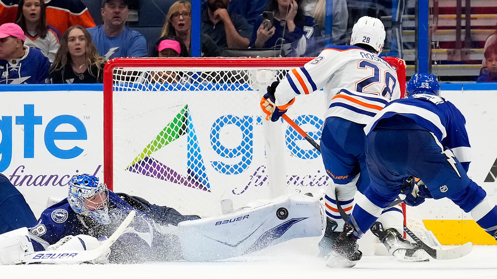 Guentzel scores in OT to give Lightning 2-1 win over Oilers