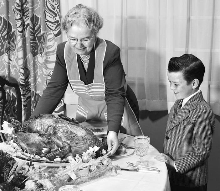 Vintage photos show Thanksgiving in the 50s