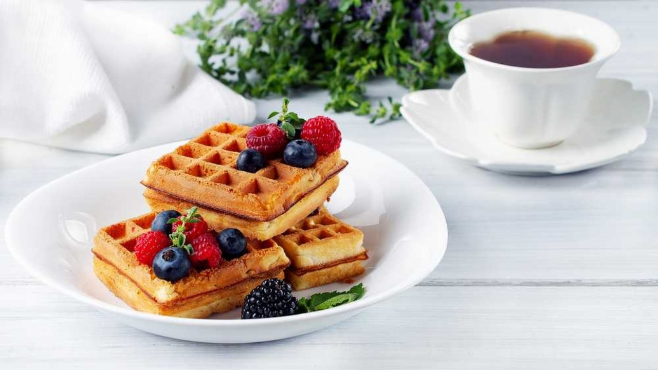 21 Low-Carb Breakfast Recipes That Make Skipping Carbs Easy